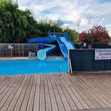 Grand Mobil Domaine La Lande Camping *